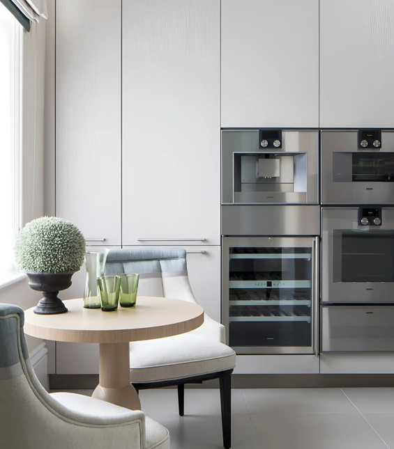Pied-à-Terre: Designing a Home That Lives Without You
